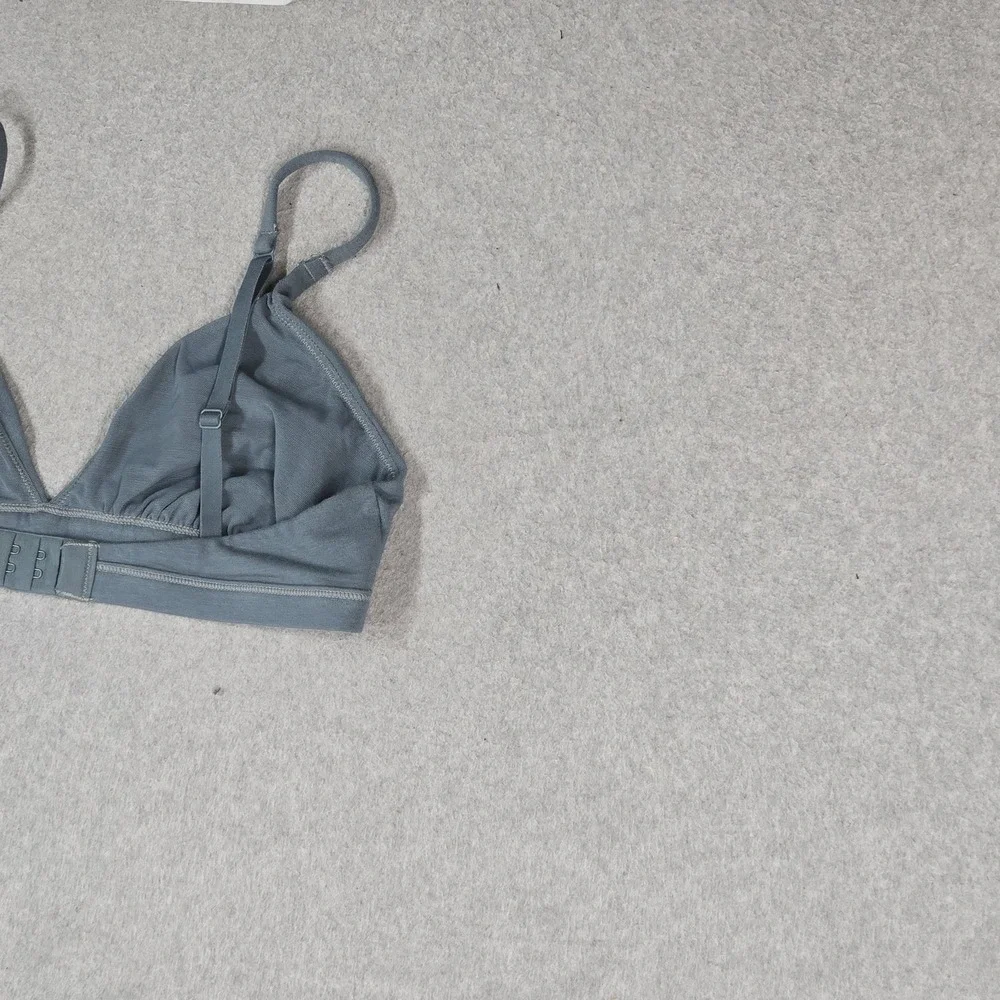 SKIMS Women Bra MEDIUM Blue Bralette Wireless Unlined NWT - Picture 5 of 13